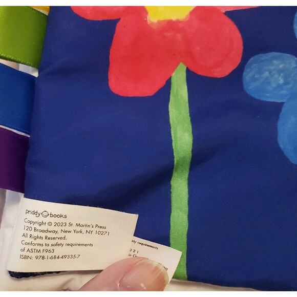 Priddy Books See, Touch, Feel Soft Cloth Baby Book Sensory Taggie Style - Picture 6 of 6